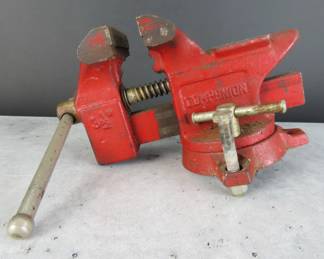 Companion 3 1/2" Bench Mount Vise