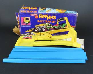 Incomplete Hot Wheels Revvers Race Trap Set