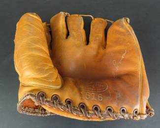 Vintage Leather Bob Lemon Baseball Glove #1616