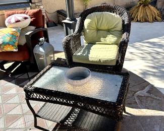 outdoor Wicker Chair with table