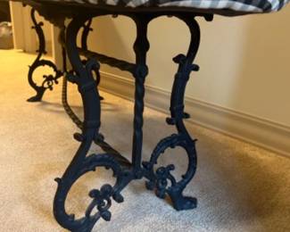 	1910s Curved Cast Iron Antique Hall Bench - Gingham Upholstery