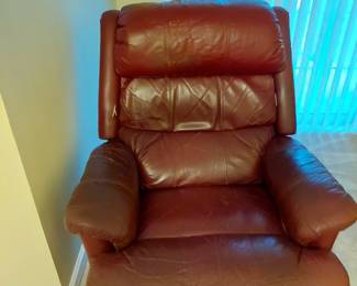 comfortable leather recliner 