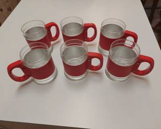 6 coffee mugs