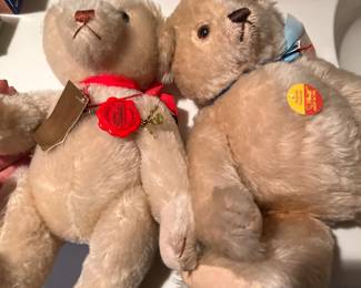 3 Steiff bears/older bears in good condition