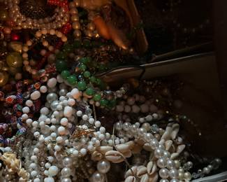 jewelry/ vintage costume/some silver/some smalls gold