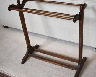 Three Rail Quilt Rack Stand