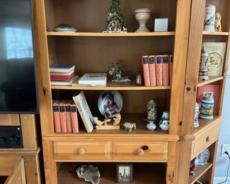 Broyhill Lighted Bookshelf with Drawer