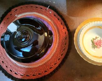 Vintage Bean Pot & Pretty Little Bowls & Saucers