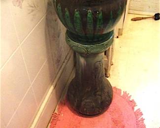 Jardiniere & Pedestal