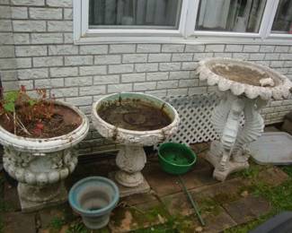 Out Door Planter & Bird Baths