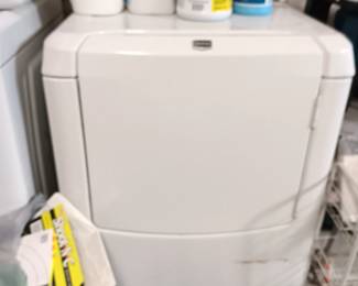 Dryer older but works