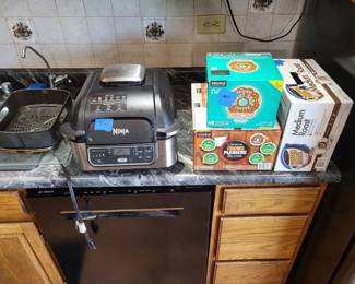 air fryer, assorted k cups