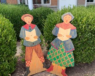 Large yard ornaments 