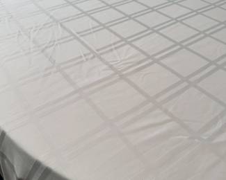 Oval ivory tablecloth with large square pattern 7.2 ft