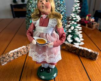 Byers' Choice caroler child girl with gravy boat