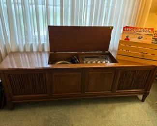 1950’s Radio with turntable.Sylvania Stero- 