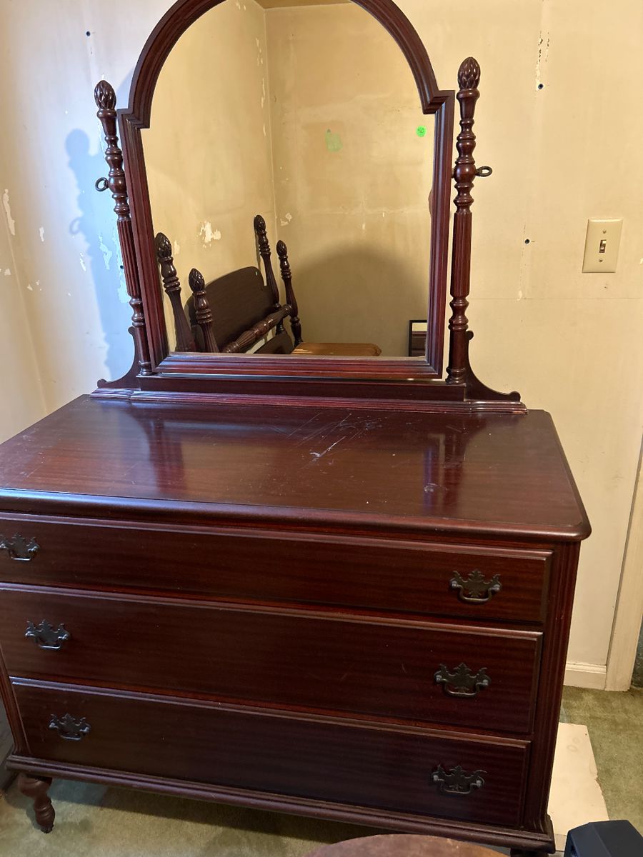 3 drawer with mirror- Dark wood. 