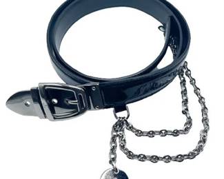 Lot 003  
Gucci Ladies Leather and Chain Belt