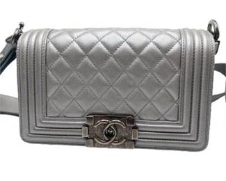 Lot 024  
Chanel Boy Flap with Stingray Lambskin Leather Shoulder Bag