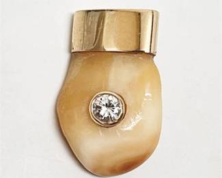 Lot 049  
Bezel Set Diamond In Agate 14 K Gold Capped Slide Pendant