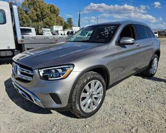 #300 • 2021 Mercedes-Benz GLC-300
