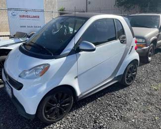 #320 • 2014 Smart Fortwo Car
