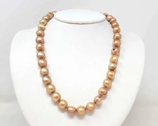 #1002 • Large Pearl Necklace, 68g
