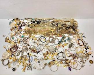 #1010 • Costume Jewerly
