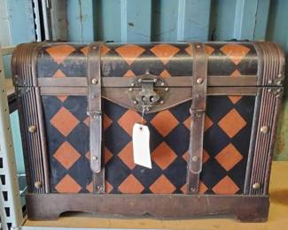 #3030 • Storage Trunk
