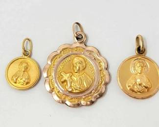 #898 • (3) 10k Gold Religious Pendants, 4g
