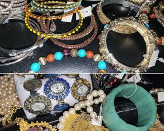 Jewelry and watches - costume 