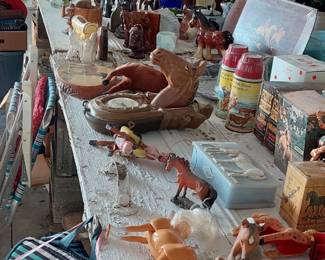 Budwiser box. Old dale evens thermas.