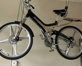 Giant Prodigy DX sport utility bicycle, 2 available