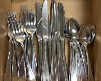 Oneida flatware set