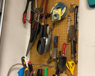 Small hand tools