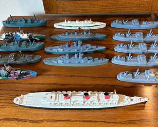 Vintage Tootsie toys metal diecast boats ships