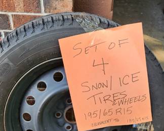 Set of 4 snow tires & wheels 195/65 R15 - currently used for a Toyota Prius
