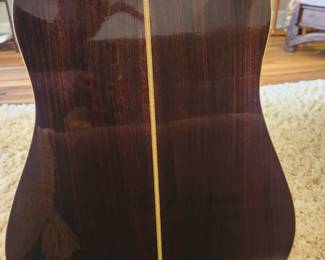 Here is the back of that custom made Goya. The one you are dying to play! 