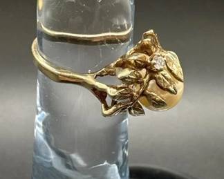 10k Pearl Diamond ring