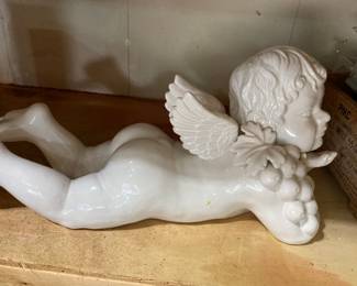 faience cherub, 28' long