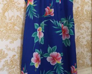 This cute dress screams Hawaii even though its Made in Hawaii tag has been removed. 