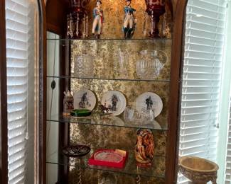 This is another view of the same cabinet of curiousities.