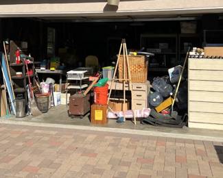 Yes! There are items in the garage, too.  