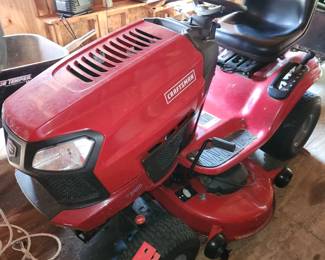 Craftsman riding mower w 46" mower deck and Briggs & Stratton engine
