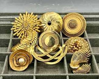 (9) Gold Colored Brooches Feat. Trifari
