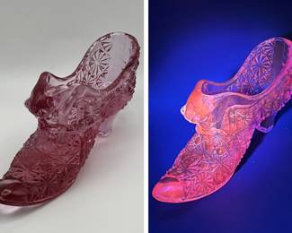 Fenton Daisy & Button Pink Glass High Heel Shoe Trinket Dish
