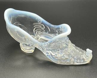 Opalescent Glass High Heel Shoe Slipper Trinket Dish
