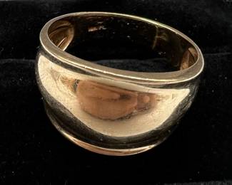 Shining 10K Gold Ring
