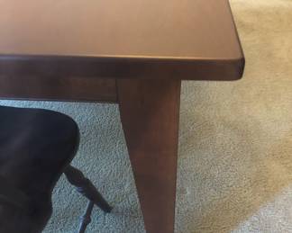 LEG OF DINING TABLE