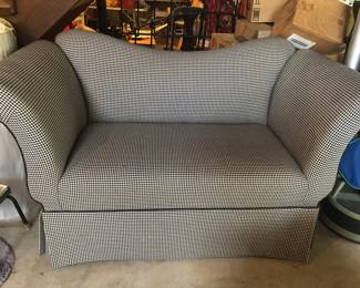 BLACK AND WHITE LOVESEAT